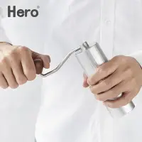 在飛比找Yahoo!奇摩拍賣優惠-磨豆機Hero S01手搖磨豆機咖啡豆研磨機手動研磨器便攜磨