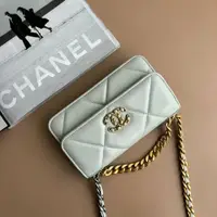 在飛比找PopChill優惠-[二手] ::CHANEL:: 19 冰川灰藍色 MINI 