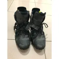 在飛比找蝦皮購物優惠-Ecco gore-tex 登山 軍靴 鈦灰色/黑色 歐碼4