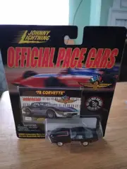 Johnny Lightning 1999 Pace Car '78 Black-Silver Corvette Diecast Car
