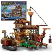 NNEOBA Pirate Island Fortress Building Blocks Set for Kids (675 pcs)