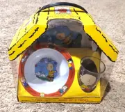 New Peanuts Snoopy & Friends 5 Piece Dinnerware Set Cup Bowl Plate More VINTAGE