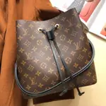 二手精品 LV NEONOE 新款 LV水桶包 M44020 黑色 現貨