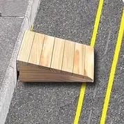 MAEEHDNKM Wood Curb Rampsm, Small Threshold Ramp, Portable Sidewalk Wheelchair Ramp Shed Handicap Ramp, Non-Slip Kerb Ramp for Driveway Dock Warehouse(30x31x12 cm)