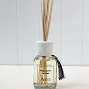 Fragrant Reed Room Diffuser 300ml - Strawberry & Kiwi