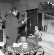 Orson Welles interviewing Gina Lollobrigida for a documentary 1958 OLD PHOTO 3