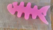 GuitarBoyZ Single Dark Pink Silicone Fish Bone Style Earbud Cable Cord Winder