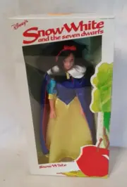 Walt Disney Snow White And The Seven Dwarfs Vintage Doll