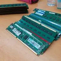 在飛比找蝦皮購物優惠-二手 桌上型電腦 記憶體 RAM DDR3 1066 133