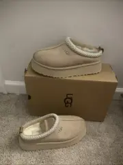 Womens UGG Tazz Slippers - Sand Suede, Size 7 US [1122553] New In Box