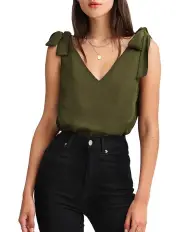 [Belle & Bloom] Feel For You V-Neck Top in Dark Green