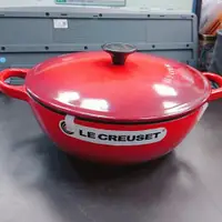 在飛比找蝦皮購物優惠-208-盒裝全新展示品Le Creuset 琺瑯鑄鐵典藏圓鍋