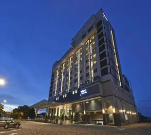 雙溪大年普瑞斯特飯店PUREST HOTEL Sungai Petani