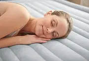 INTEX 67766NZ Dura-Beam Deluxe Comfort-Plush Elevated Air Mattress: Fiber-Tech – Single Size – Built-in Electric Pump – 18in Bed Height – 135kg Weight Capacity
