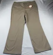 NWT Dockers Women's The Khaki With Hello Smooth Straight Leg Pants Sz 16S Beige