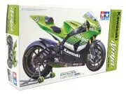 Tamiya 1/12 Scale Model Kit 109 - Kawasaki Ninja ZX-RR Motorbike