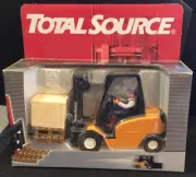 Total Source Star Lift Parts Toy Forklift W/ Driver Pallet & Crate UNOPENED BOX