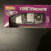 WELLY 22441 Delorean Back to The Future 2 1:24 Diecast Toy Car - Silver