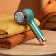 Electric Fabric Shaver and Lint Remover Rechargeable Bobble Remover for Clothes