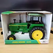 Ertl John Deere 4230 Tractor Collector Edition Diecast 1:16