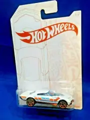 Hot Wheels Pearl & Chrome Series Muscle Speeder #1/6 Die-Cast 1:64 Scale New