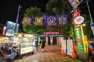 台北|夜市特色小吃導覽|寧夏夜市&饒河夜市&士林夜市&西門美食|英韓解說服務