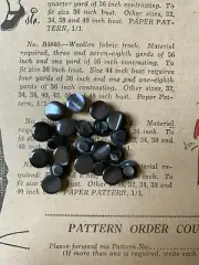 30 Vintage MOP Mother of Pearl Shell Tiny 9mm. Buttons