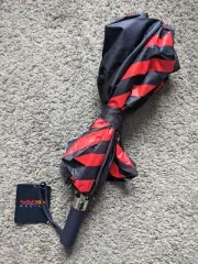 NEW NWT REDBULL RACING TEAM COMPACT RAIN SUN UMBRELLA F1 RED NAVY BLUE STRIPED