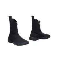 在飛比找蝦皮購物優惠-降價！Maison Margiela Tabi Black 