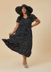 [Virtuelle] Taking Shape Natural Easy Chic Dress Size 16 in Black / Vanilla, Viscose - Plus Size Women's Clothing Black / Vanilla