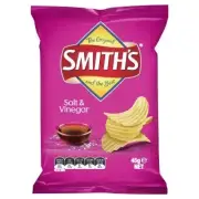 Smith's Crinkle Cut Salt and Vinegar Chips | 45g | 18 Pack