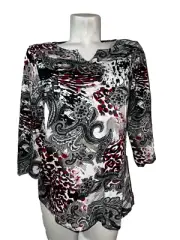 New CHICO'S Top Size M (1) Scarlet Red Paisley Mash Up Clarita Shirttail 3/4 Slv
