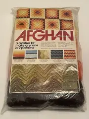 Vintage AFGHAN KIT Yarn Kits Inc 4800 NOS Knit Crochet 7 Patterns Retro New