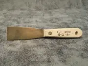K-21 AMPCO BE-CU 1-3/8" Beryllium Copper Putty Knife w/ Wood Handle (BN148)