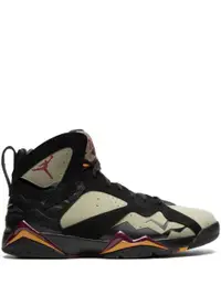 在飛比找Farfetch優惠-Air Jordan 7 SE "Black Olive" 