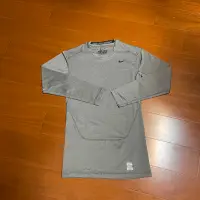 在飛比找蝦皮購物優惠-（Size M) Nike Pro Combat 長袖內搭衣