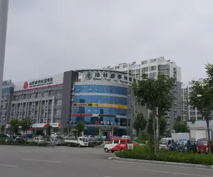 格林豪泰酒店(泰安萬達廣場汽車站店)GreenTree Inn ShanDong TaiAn Bus Station LingShan Street Express Hotel