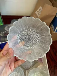 在飛比找Yahoo!奇摩拍賣優惠-z日本制vintage日本SOGA硝子浮雕花朵玻璃小缽甜品碗