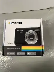 Polaroid iS824 16 Mega Pixel 8x Optical Zoom 1080p HD Camera - Plus Bag +sd Card