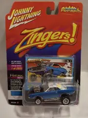 Johnny Lightning 1:64 Street Freaks Zingers 1971 DODGE CHALLENGER Diecast