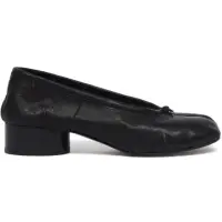 在飛比找momo購物網優惠-【Maison Margiela】時尚品牌經典設計分趾低跟鞋