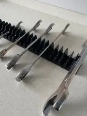 Magnetic Wrench Pro - Modular Wrench Storage for 23 Wrenches SW