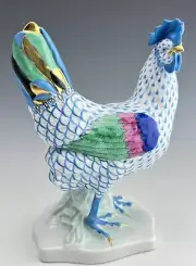 BRAND NEW HEREND Large 7.25” HEN Bird Blue Fishnet Rooster Figurine