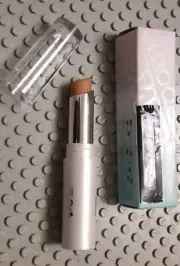 New Models Own Flawless Concealer Stick #09 in Honey