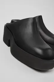Billie Black leather clogs for women
