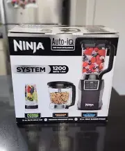 Brand New Ninja 1200 Watt Auto IQ Blender