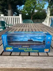 Easy Model 1:700 Russian Navy Typhoon Class Submarine