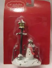 St Nicholas Square Village Accessories Snowman's Welcome Lamp Post NEW