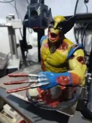 Bust Statue Of Zombie Wolverine X-Men Marvel Figure
