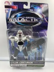 1996 Trendmasters Cylon Centurion Light Up Visor Action Figure